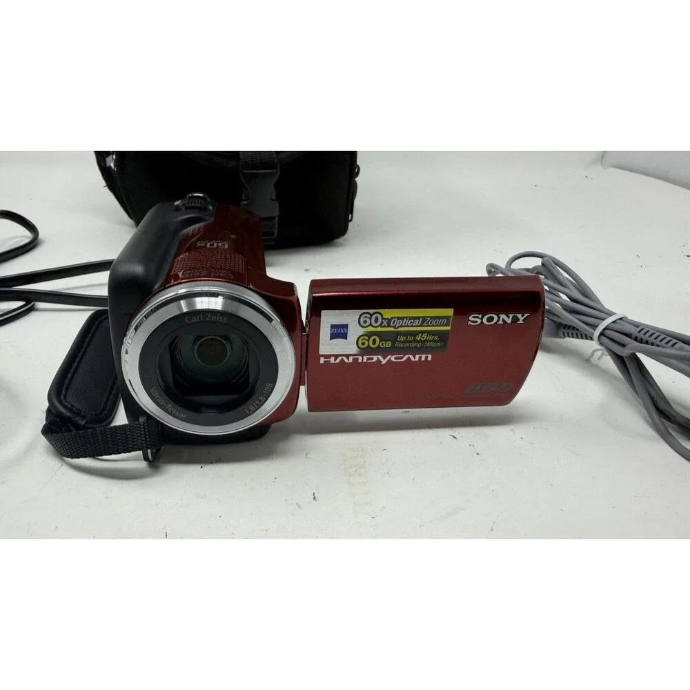 SONY Handycam DCR-SR47 Digital Video Camera Camcorder - 60x / 60GB Zeiss Lens